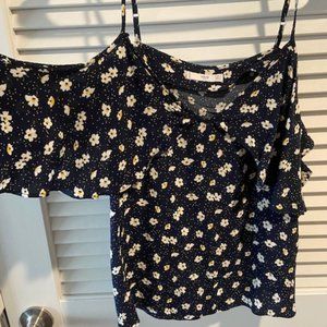Flower & navy top